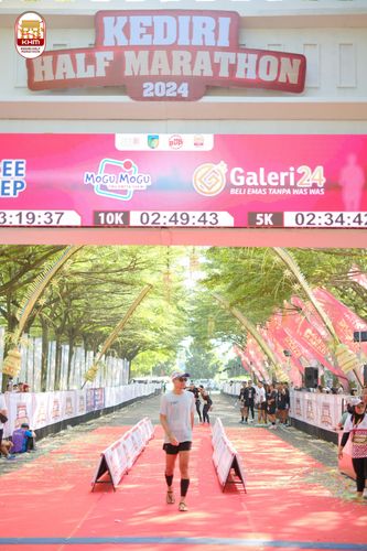 Race photo from Kediri Half Marathon 2024