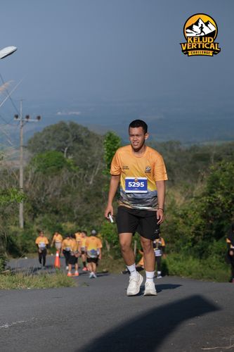Race photo from Kelud Vertical Challenge 2024