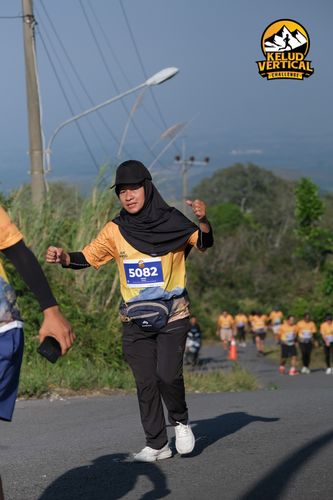 Race photo from Kelud Vertical Challenge 2024