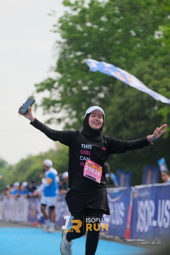 Race photo from Isoplus Run 2024 Surabaya