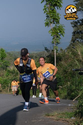 Race photo from Kelud Vertical Challenge 2024