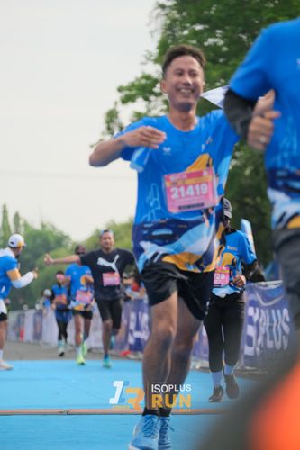 Race photo from Isoplus Run 2024 Surabaya
