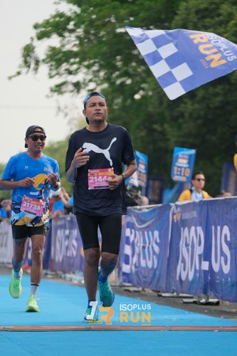 Race photo from Isoplus Run 2024 Surabaya