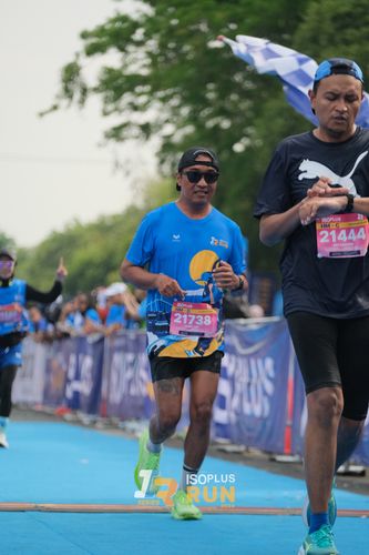 Race photo from Isoplus Run 2024 Surabaya