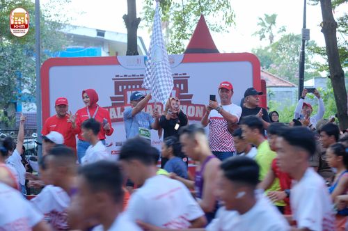 Race photo from Kediri Half Marathon 2024