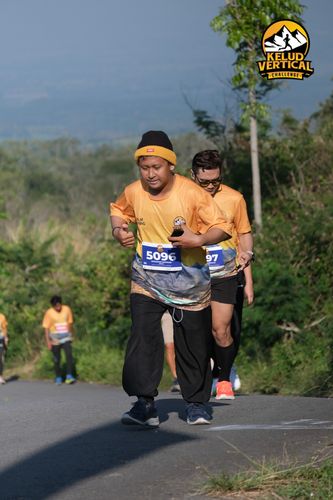 Race photo from Kelud Vertical Challenge 2024