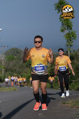 Race photo from Kelud Vertical Challenge 2024