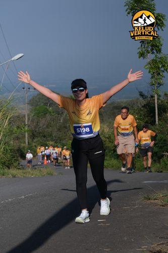 Race photo from Kelud Vertical Challenge 2024