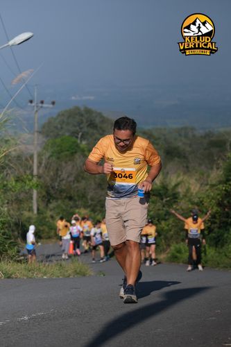 Race photo from Kelud Vertical Challenge 2024