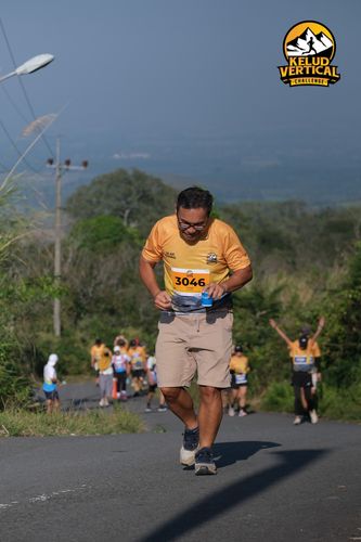 Race photo from Kelud Vertical Challenge 2024
