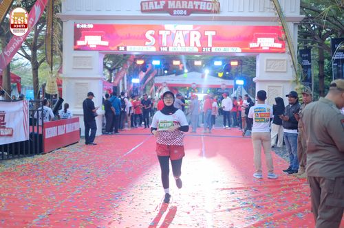 Race photo from Kediri Half Marathon 2024