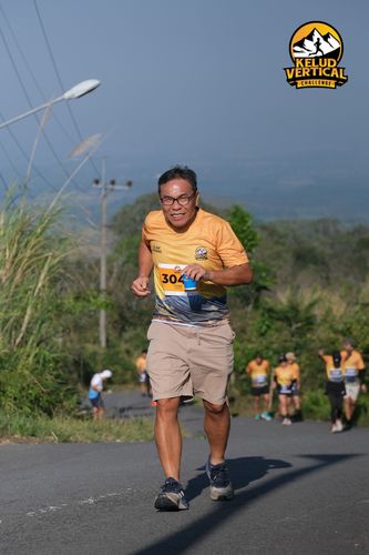 Race photo from Kelud Vertical Challenge 2024