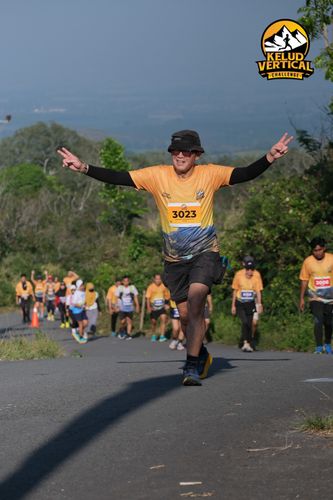 Race photo from Kelud Vertical Challenge 2024