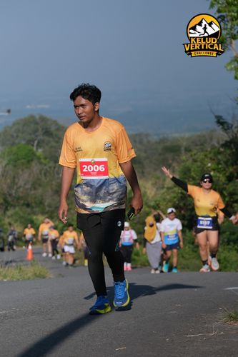 Race photo from Kelud Vertical Challenge 2024