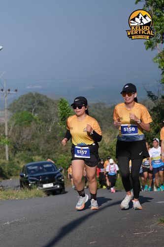 Race photo from Kelud Vertical Challenge 2024
