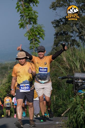Race photo from Kelud Vertical Challenge 2024