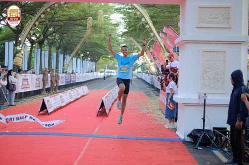Race photo from Kediri Half Marathon 2024