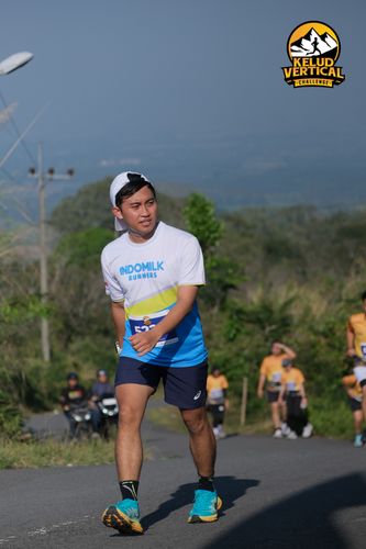 Race photo from Kelud Vertical Challenge 2024