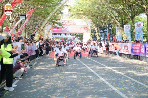 Race photo from Kediri Half Marathon 2024