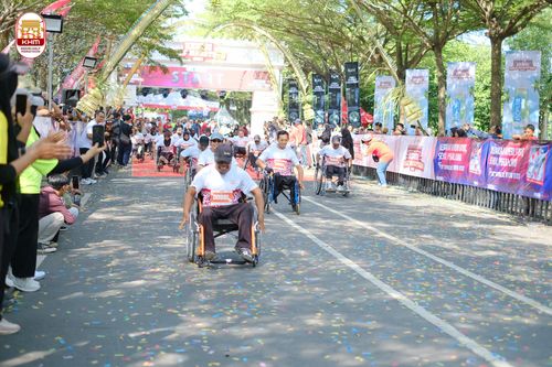 Race photo from Kediri Half Marathon 2024
