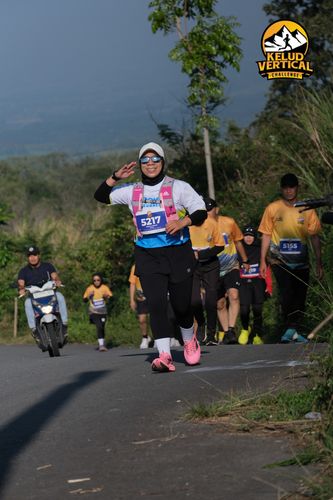 Race photo from Kelud Vertical Challenge 2024
