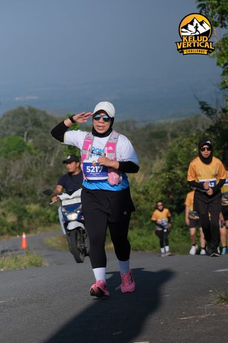Race photo from Kelud Vertical Challenge 2024