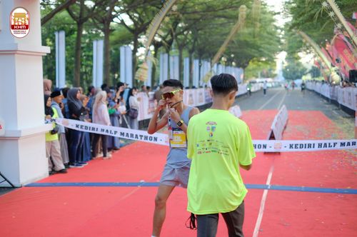 Race photo from Kediri Half Marathon 2024