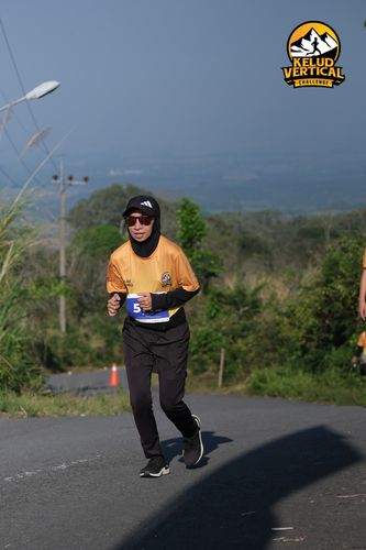 Race photo from Kelud Vertical Challenge 2024