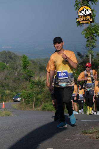 Race photo from Kelud Vertical Challenge 2024