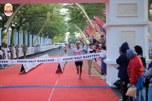 Race photo from Kediri Half Marathon 2024