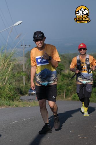 Race photo from Kelud Vertical Challenge 2024