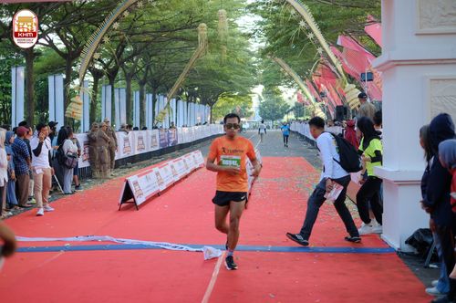 Race photo from Kediri Half Marathon 2024
