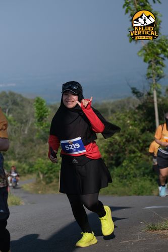 Race photo from Kelud Vertical Challenge 2024