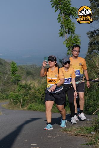 Race photo from Kelud Vertical Challenge 2024