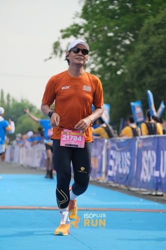 Race photo from Isoplus Run 2024 Surabaya