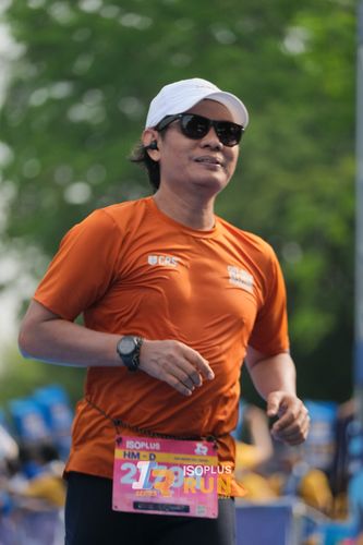 Race photo from Isoplus Run 2024 Surabaya
