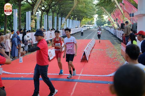Race photo from Kediri Half Marathon 2024