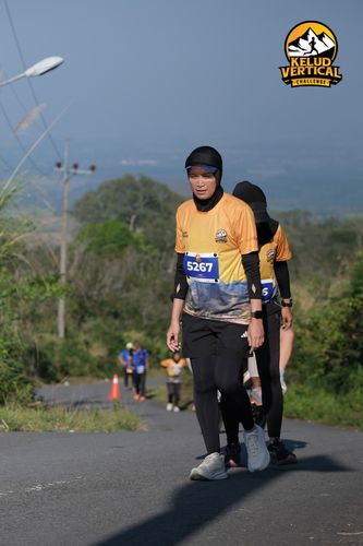 Race photo from Kelud Vertical Challenge 2024