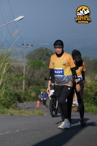 Race photo from Kelud Vertical Challenge 2024