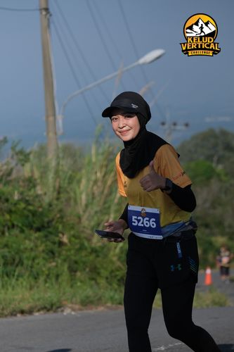 Race photo from Kelud Vertical Challenge 2024