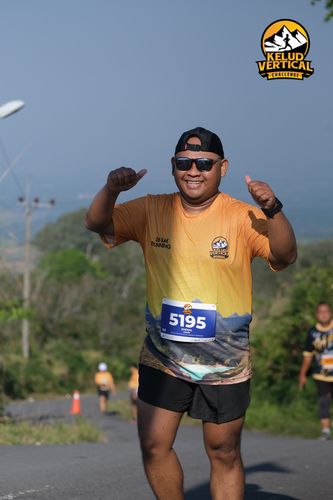 Race photo from Kelud Vertical Challenge 2024