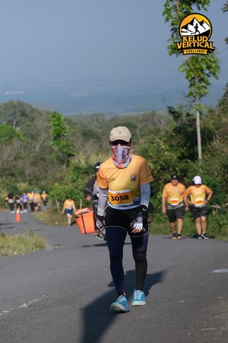 Race photo from Kelud Vertical Challenge 2024