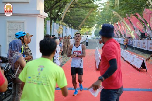 Race photo from Kediri Half Marathon 2024