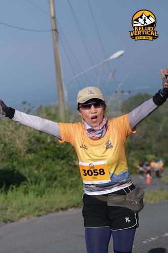 Race photo from Kelud Vertical Challenge 2024