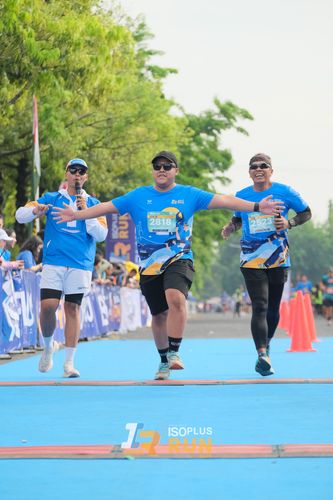 Race photo from Isoplus Run 2024 Surabaya