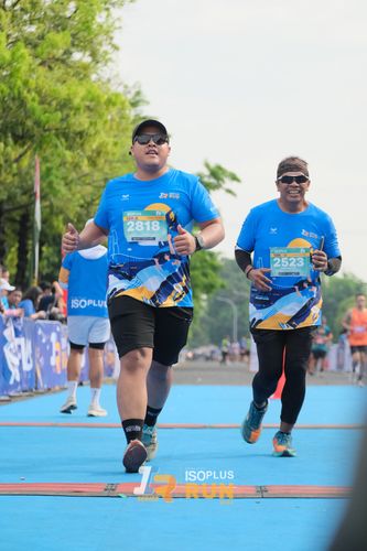 Race photo from Isoplus Run 2024 Surabaya