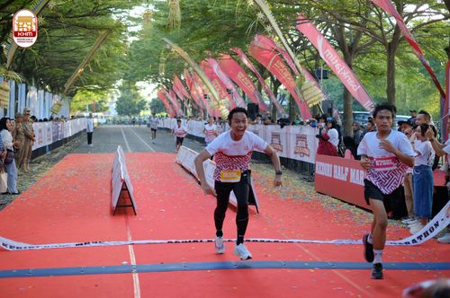 Race photo from Kediri Half Marathon 2024