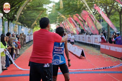 Race photo from Kediri Half Marathon 2024