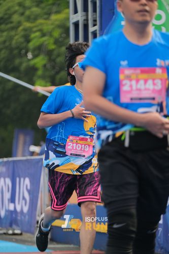 Race photo from Isoplus Run 2024 Surabaya