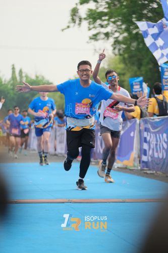 Race photo from Isoplus Run 2024 Surabaya